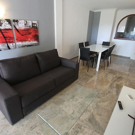 סאלו For A Stay Cala Dorada מראה חיצוני תמונה