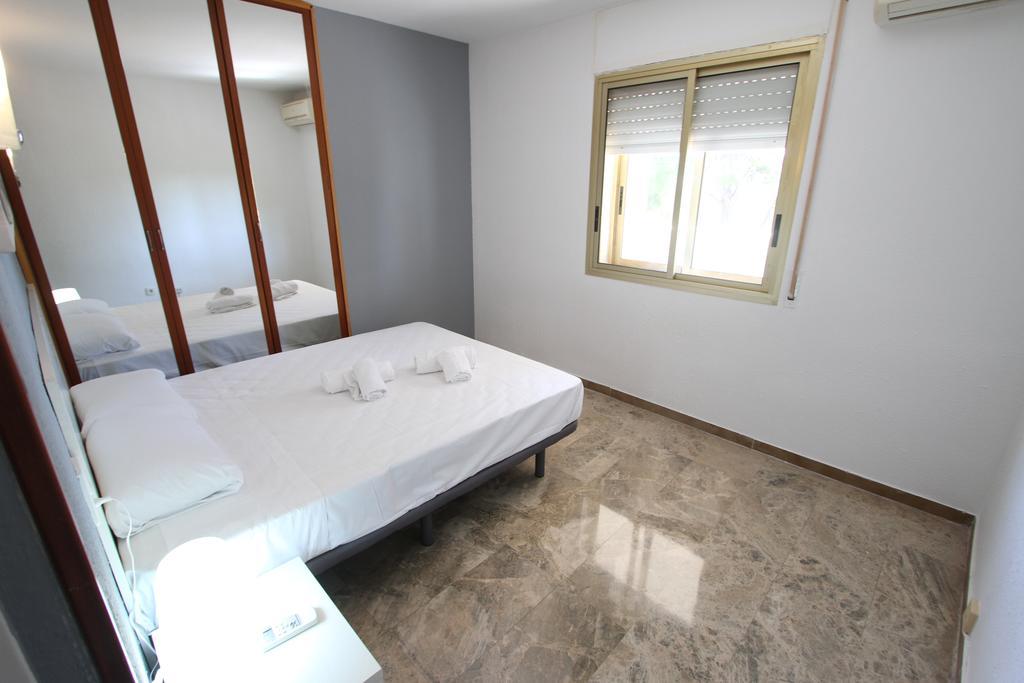 סאלו For A Stay Cala Dorada מראה חיצוני תמונה