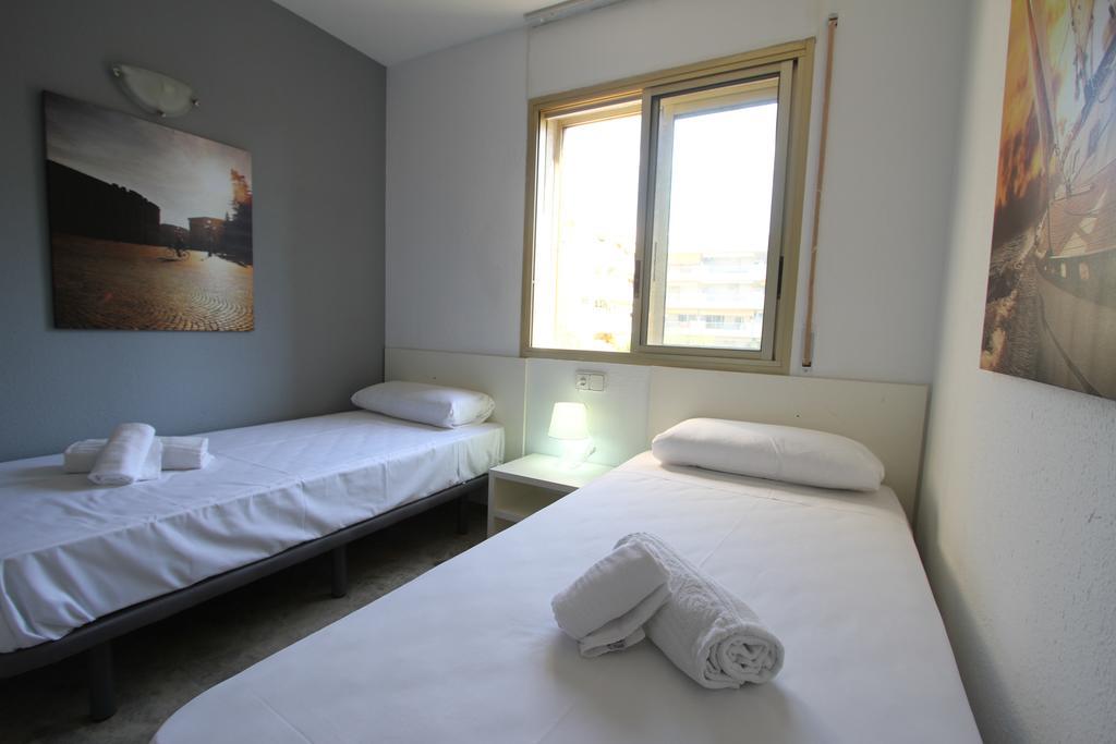סאלו For A Stay Cala Dorada מראה חיצוני תמונה