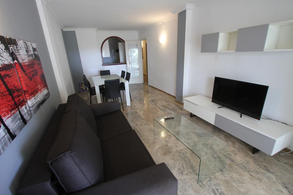 סאלו For A Stay Cala Dorada מראה חיצוני תמונה